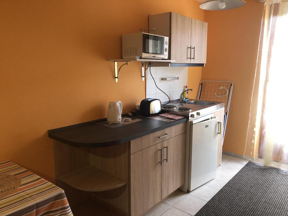 Respect Apartament Hévíz Exteriör bild